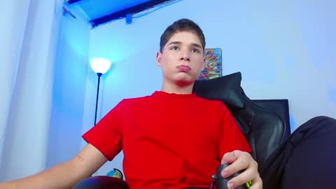 Snapshot of matiii18 chatting on April 7, 2026, 2:17 pm Mati online show from April 7, 2026, 2:17 pm
