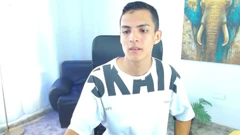 Snapshot of matiius18 chatting on May 19, 2026, 12:33 pm Matias online show from May 19, 2026, 12:33 pm
