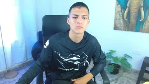 Snapshot of matiius18 chatting on May 22, 2026, 2:12 pm Matias online show from May 22, 2026, 2:12 pm