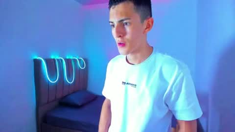 Snapshot of matiius18 chatting on June 15, 2026, 7:16 pm Matias online show from June 15, 2026, 7:16 pm