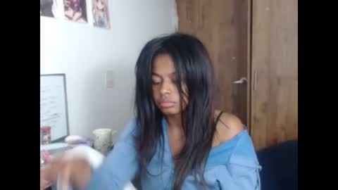 Snapshot of matilde27 chatting on January 19, 2025, 2:38 pm Daniela online show from January 19, 2025, 2:38 pm