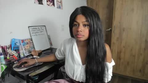 Snapshot of matilde27 chatting on February 15, 2025, 1:31 am Daniela online show from February 15, 2025, 1:31 am