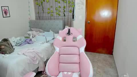 Daniela online show from December 1, 2025, 11:10 pm