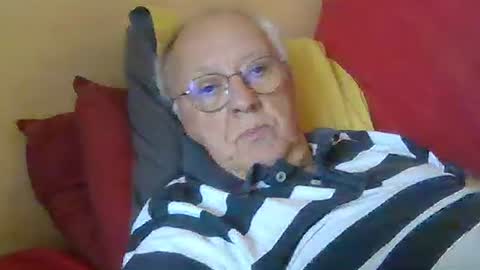 joyaam79 online show from October 31, 2025, 9:43 am