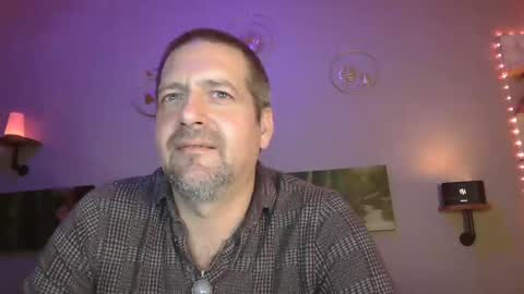 matrike1 online show from February 24, 2025, 6:58 pm