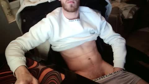 matt1q237916 online show from May 6, 2026, 1:57 am