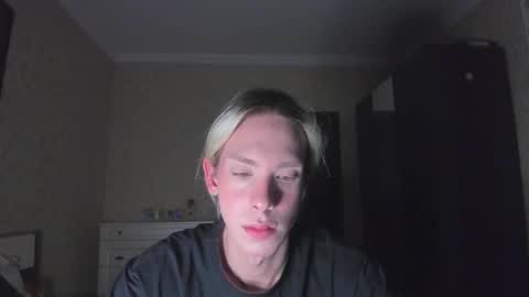 Snapshot of matt_spark chatting on October 3, 2025, 10:18 pm Matt online show from October 3, 2025, 10:18 pm