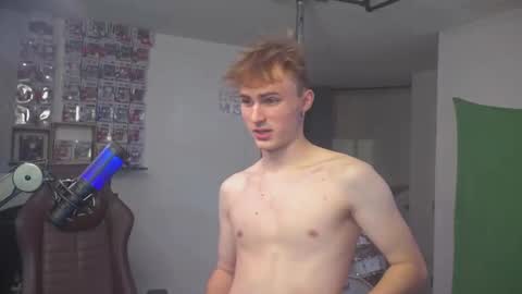 Snapshot of mattcashxxx chatting on September 19, 2025, 1:07 am Matt Cash online show from September 19, 2025, 1:07 am