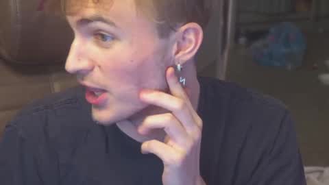 Snapshot of mattcashxxx chatting on September 28, 2025, 4:01 pm Matt Cash online show from September 28, 2025, 4:01 pm