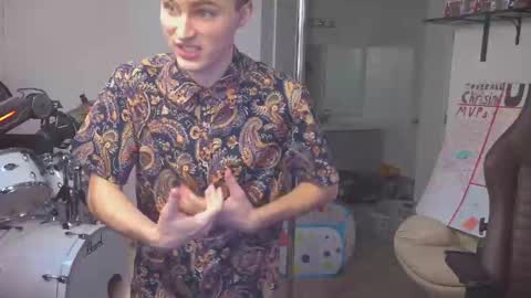 Snapshot of mattcashxxx chatting on October 2, 2025, 1:12 am Matt Cash online show from October 2, 2025, 1:12 am