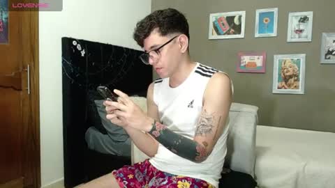 Snapshot of matteo12_ chatting on July 16, 2026, 2:17 am ---Matteo--- online show from July 16, 2026, 2:17 am