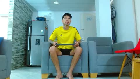 matteo_leto online show from October 3, 2025, 12:35 pm