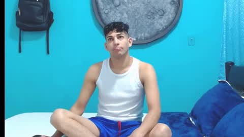 matthew_hawk19 online show from February 2, 2025, 3:17 pm