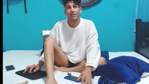 matthew_hawk19 online show from February 2, 2025, 9:23 pm