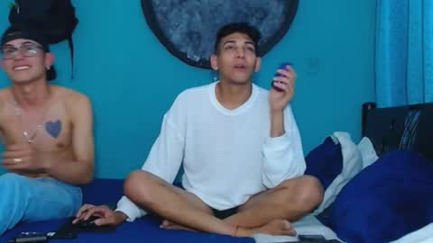 matthew_hawk19 online show from February 13, 2025, 2:01 am