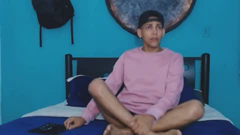 matthew_hawk19 online show from February 23, 2025, 2:18 am