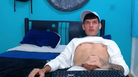 matthew_hawk19 online show from March 8, 2025, 4:01 am