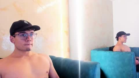 Snapshot of matthewfire1 chatting on September 23, 2025, 9:40 pm matthew online show from September 23, 2025, 9:40 pm