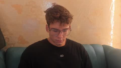 Snapshot of matthewfire1 chatting on September 26, 2025, 2:43 pm matthew online show from September 26, 2025, 2:43 pm