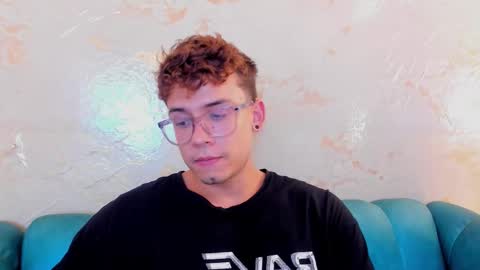 Snapshot of matthewfire1 chatting on October 17, 2025, 9:39 pm matthew online show from October 17, 2025, 9:39 pm