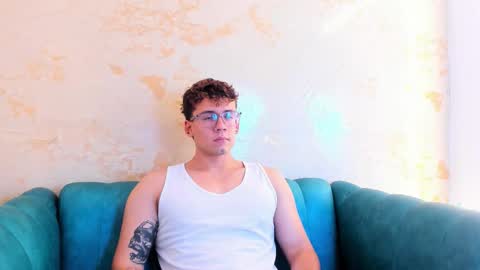 Snapshot of matthewfire1 chatting on October 21, 2025, 9:15 pm matthew online show from October 21, 2025, 9:15 pm