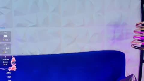 Snapshot of matti_sofia chatting on March 7, 2025, 10:32 pm TATIANA  AND ROUS online show from March 7, 2025, 10:32 pm