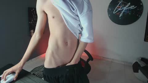 mattias     online show from January 13, 2025, 9:41 am