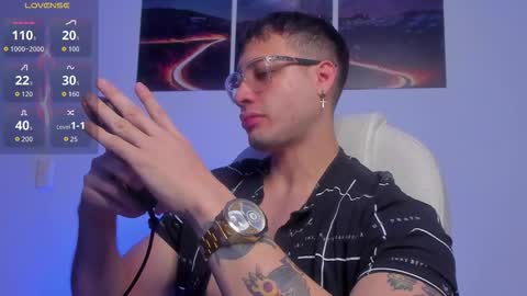 mattsaill_ online show from October 22, 2025, 9:42 am