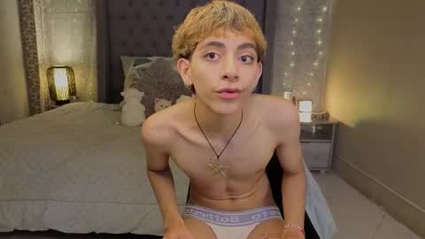 matty_spark online show from November 30, 2025, 2:54 pm