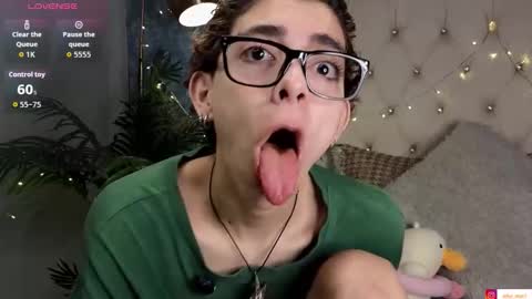 matty_spark online show from February 5, 2026, 1:38 pm