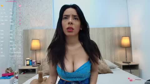 mature_eva online show from February 18, 2025, 11:22 am