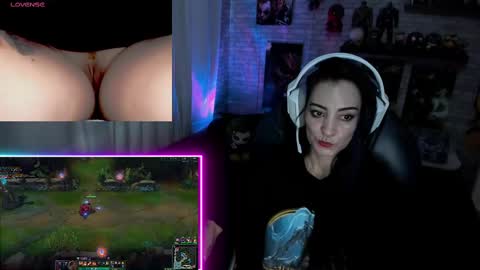 Snapshot of mature_gamer chatting on September 15, 2025, 2:17 pm Nath online show from September 15, 2025, 2:17 pm