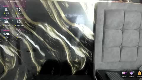 mature_gold online show from October 19, 2025, 12:17 pm