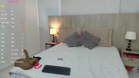 katerin online show from December 5, 2025, 11:41 am