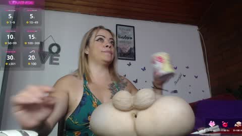 Mature liaa online show from January 6, 2025, 8:50 pm