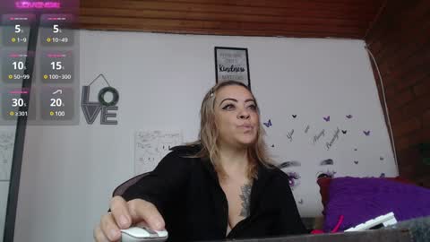 Mature liaa online show from January 11, 2025, 7:49 pm