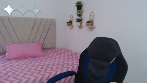 Snapshot of mature_martina_ chatting on April 8, 2026, 8:09 pm Martina online show from April 8, 2026, 8:09 pm