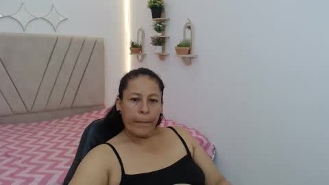 Snapshot of mature_martina_ chatting on April 21, 2026, 11:29 pm Martina online show from April 21, 2026, 11:29 pm