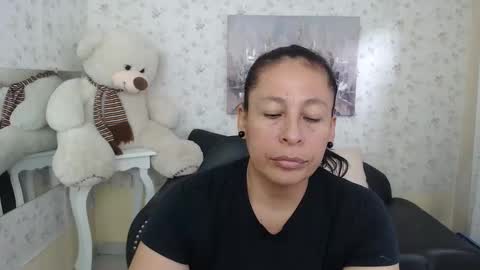 Snapshot of mature_martina_ chatting on May 4, 2026, 9:00 pm Martina online show from May 4, 2026, 9:00 pm