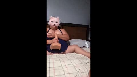 maturechunkylyzz online show from March 16, 2026, 4:07 am