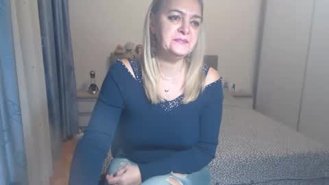 maturediana online show from December 12, 2024, 4:04 am