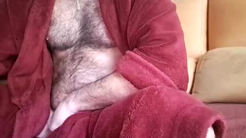 Snapshot of maturefurryhunterr chatting on January 17, 2025, 9:17 am maturefurryhunterr online show from January 17, 2025, 9:17 am