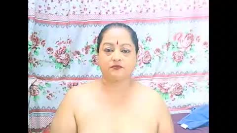 Snapshot of matureindian654u chatting on April 6, 2026, 10:16 am matureindian654u online show from April 6, 2026, 10:16 am