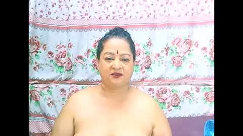 Snapshot of matureindian654u chatting on April 7, 2026, 10:37 am matureindian654u online show from April 7, 2026, 10:37 am