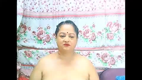 Snapshot of matureindian654u chatting on April 15, 2026, 7:32 pm matureindian654u online show from April 15, 2026, 7:32 pm
