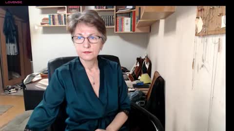 maturekate online show from September 30, 2025, 7:24 am