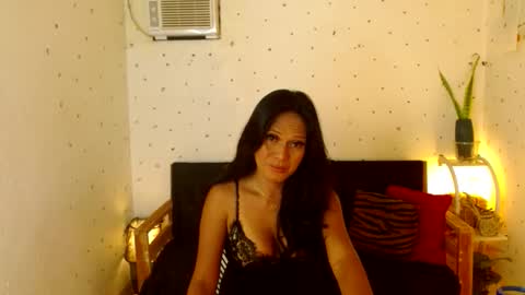 maturity_mommy_intown online show from September 20, 2025, 5:03 pm