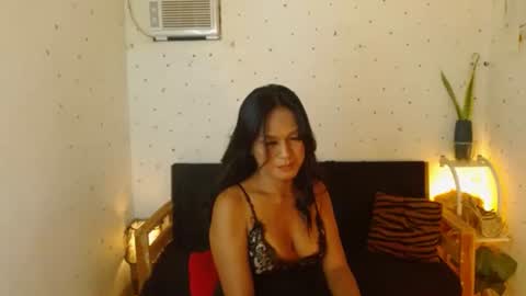 maturity_mommy_intown online show from September 22, 2025, 8:33 pm