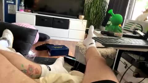 matzemaier1984 online show from April 18, 2026, 9:35 am