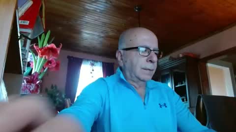 Snapshot of mauriceandre chatting on January 7, 2025, 2:08 pm Maurice online show from January 7, 2025, 2:08 pm